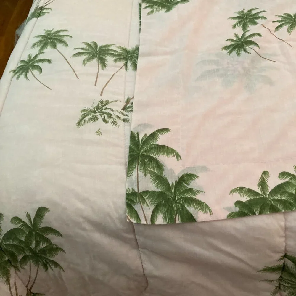 1980s Pink Palm tree comforter and pillow shams - Queen size